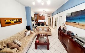Large Terrace Apartment Near City Centre